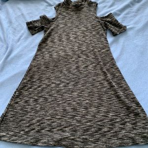 Aqua Dress cold shoulder Flare M